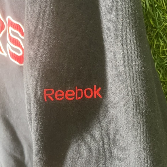 Ottawa Senators Reebok pull over - Picture 3 of 6